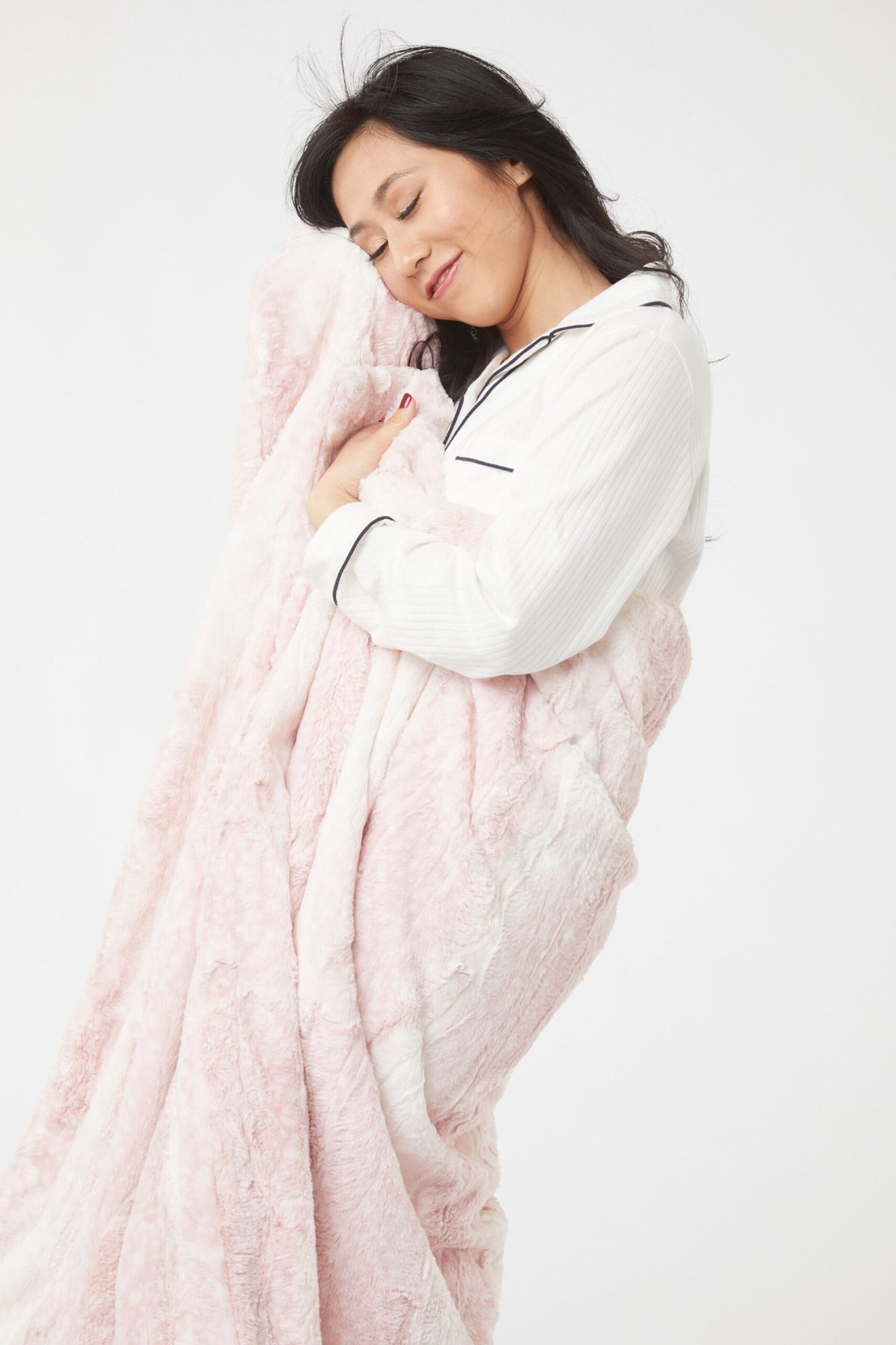 Woman with Laurant Sorbet Pink Throw