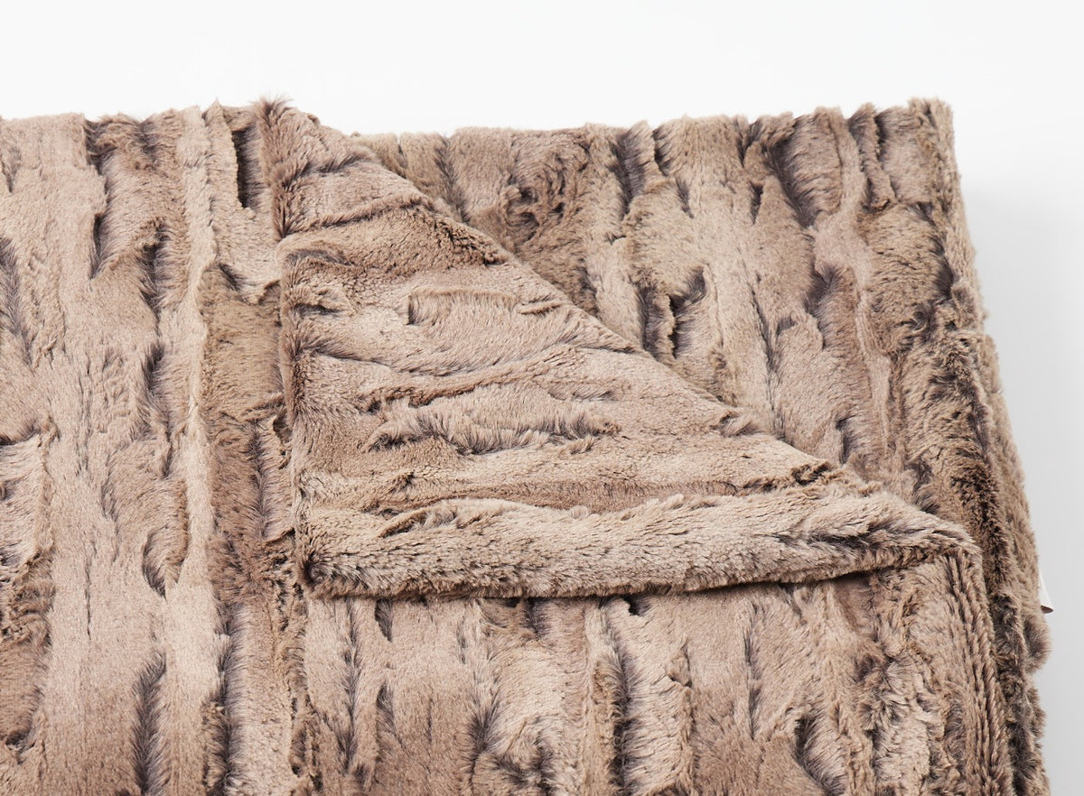 Aspen Throw in Chestnut in zoomed shot