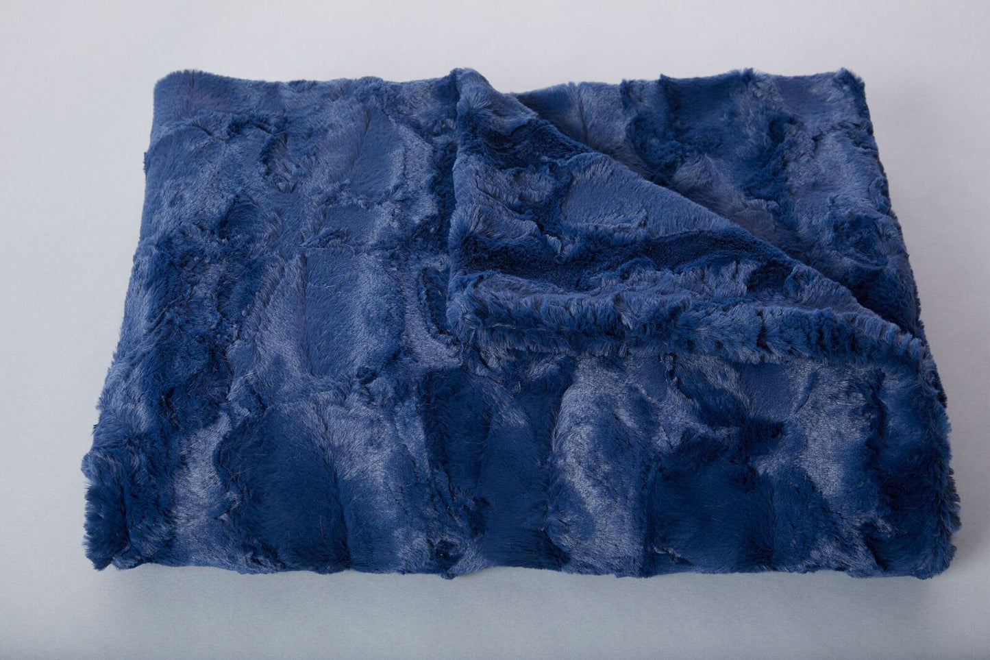 Lux Throw in Navy