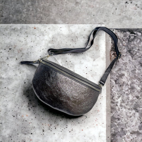 Fanny Bag - Metalic Leather - Black