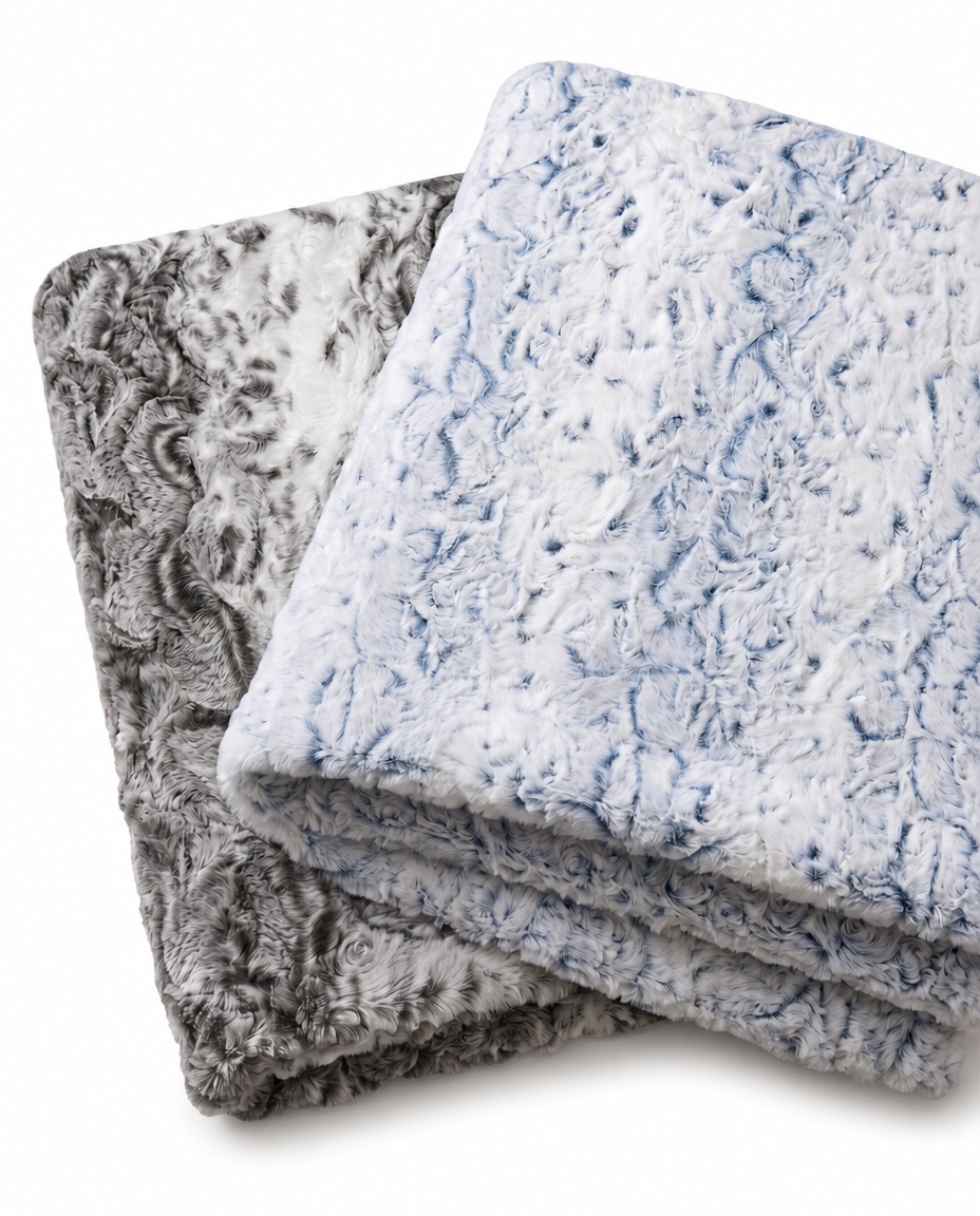 Rendezvous Throw - Navy & Cream