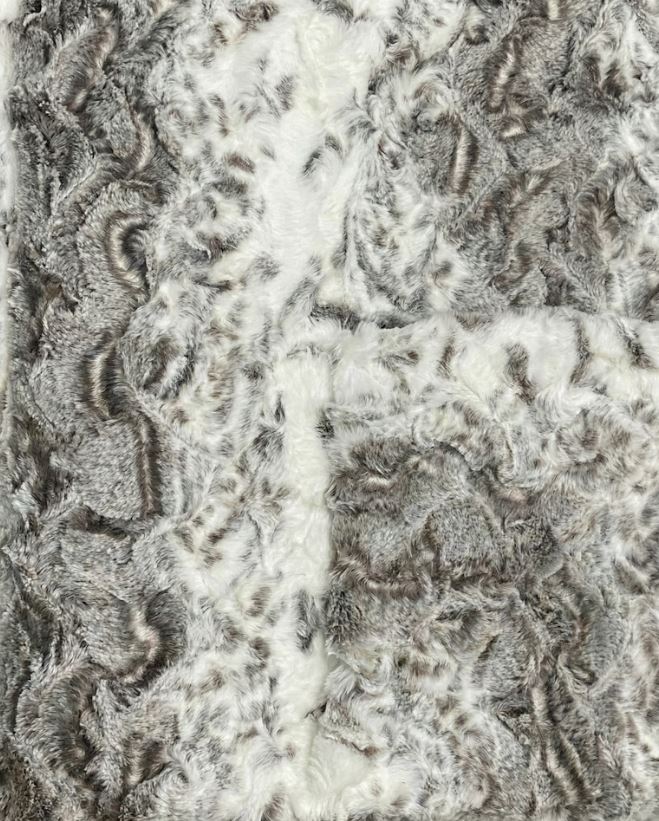 Rendezvous Throw in Chocolate & Cream, plush faux-fur blanket