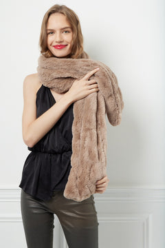 Alternative pose of woman wearing Long Scarf – Florence Mocha, view 2