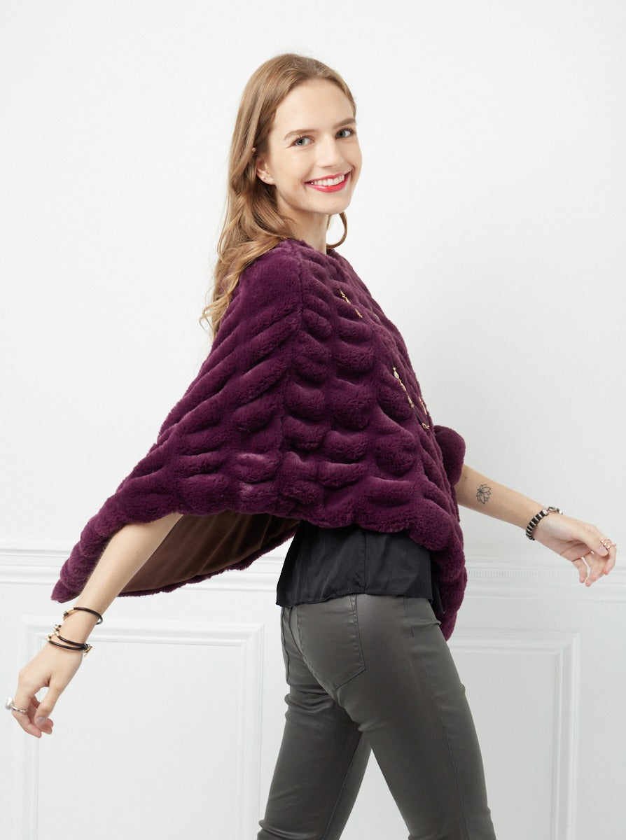 Side view of woman wearing Poncho – Florence Plum
