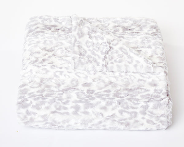 Wild Jacquard Luscious Throw – Silver
