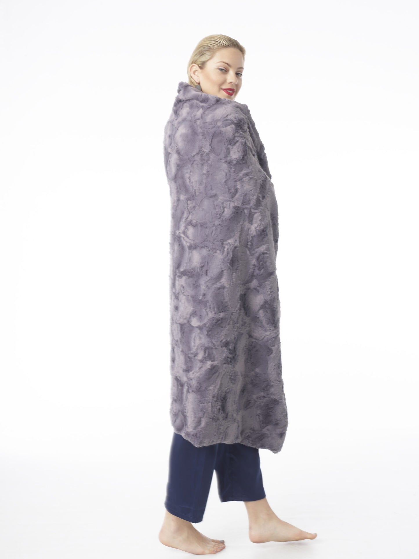 Throw Lux Rabbit Taupe with woman shot